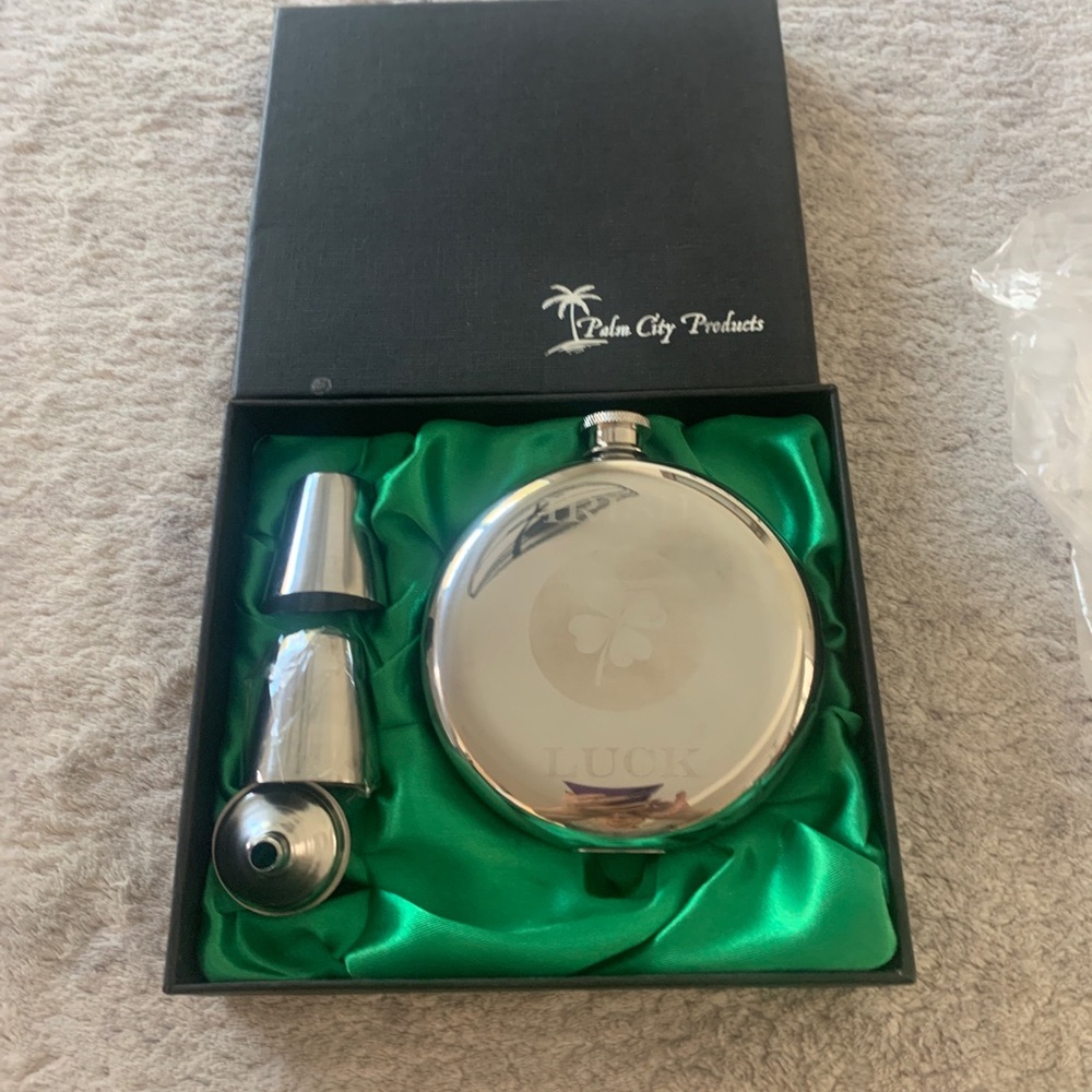 Flask Set With Shamrock And “Luck” Engraving